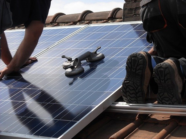 solar panels 944002 640 1